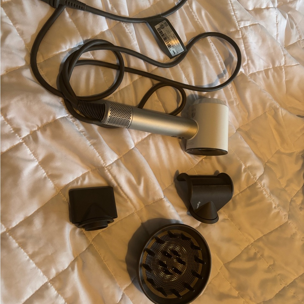 Dyson Silver and Accessories Collection